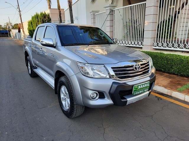 HILUX SRV 4X4