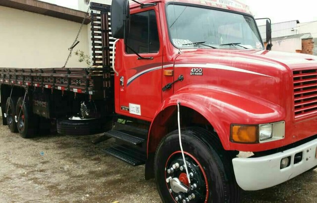 INTERNACIONAL 4700
