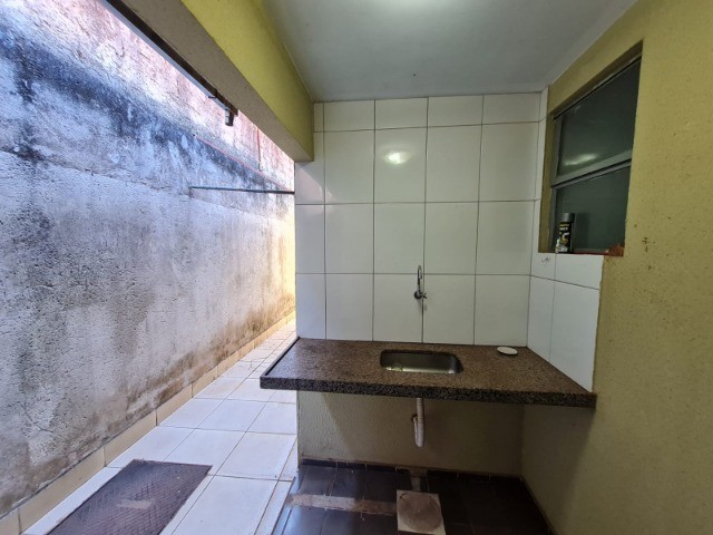 Vendo Casa 3 qts 4 vagas 2 banheiros 231m2 Prox Colégio Ana das Neves - Foto 13
