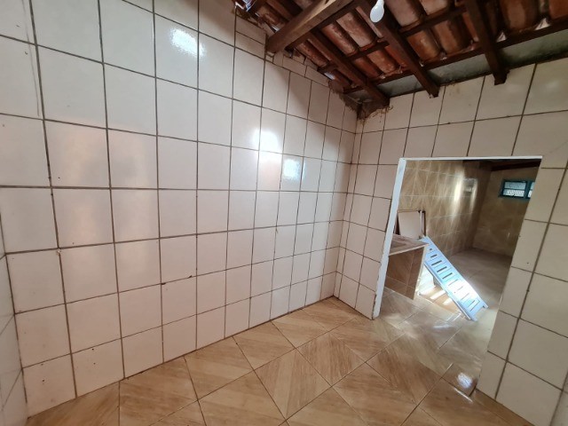 Vendo Casa 3 qts 4 vagas 2 banheiros 231m2 Prox Colégio Ana das Neves - Foto 12