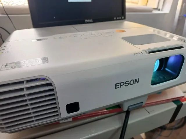 Projetor Epson Powerlite 93+