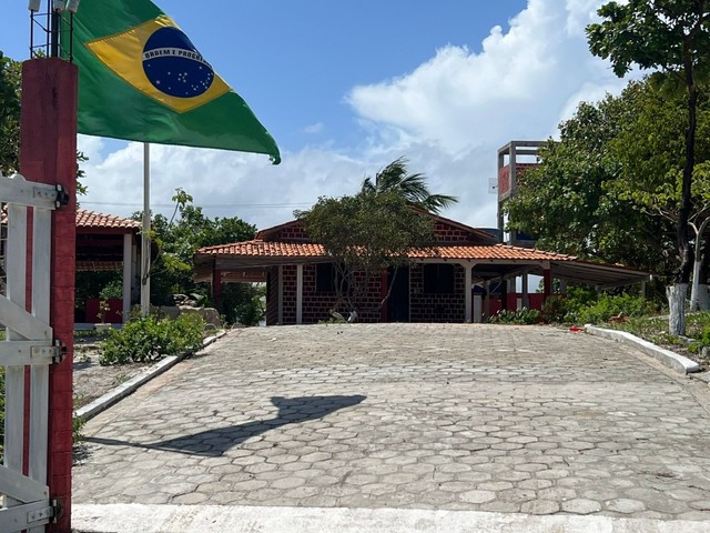 vendo Troco Casa de Praia Crispim.