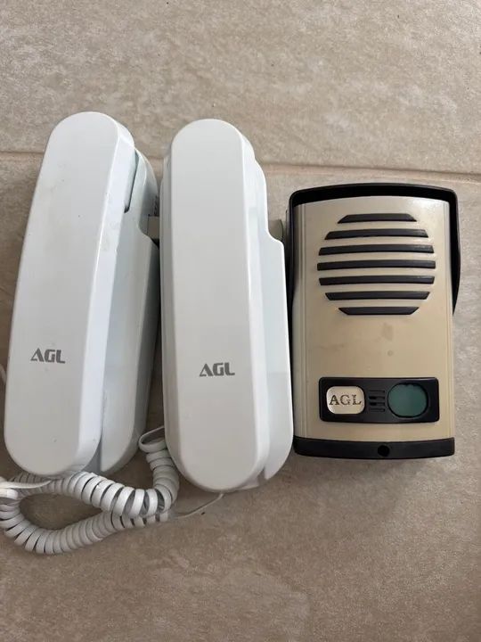 Interfone com 2 fones em perfeito estado e funcionamento!!