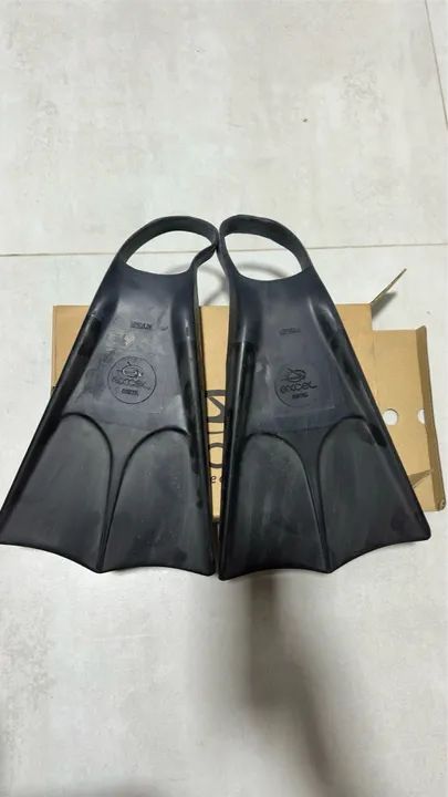 Nadadeira Excel Rebel - Tam M (nova)