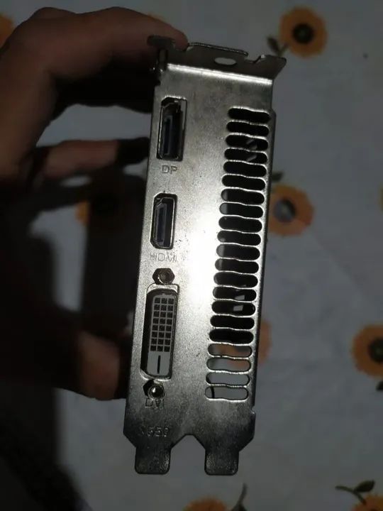 Placa de vídeo RX550 4GB ( Sem vídeo) - Foto 2