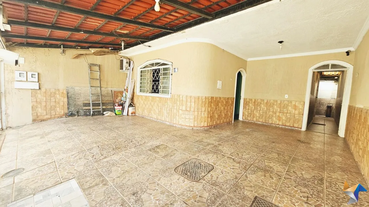 Samambaia Sul - Sobrado - 4 quartos - 3 banheiros - Aceita permuta