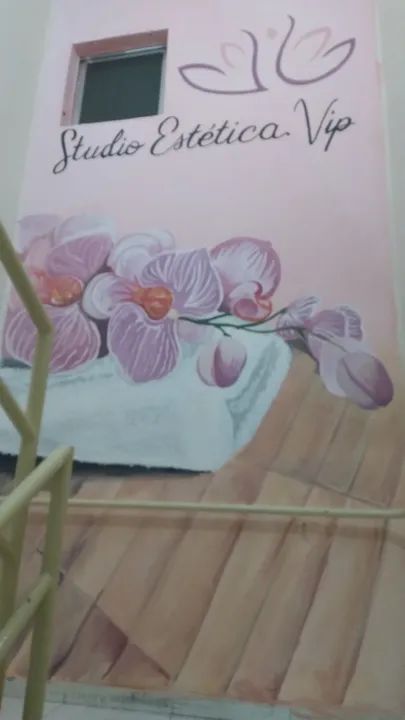 Desenho floral em paredes - Foto 2
