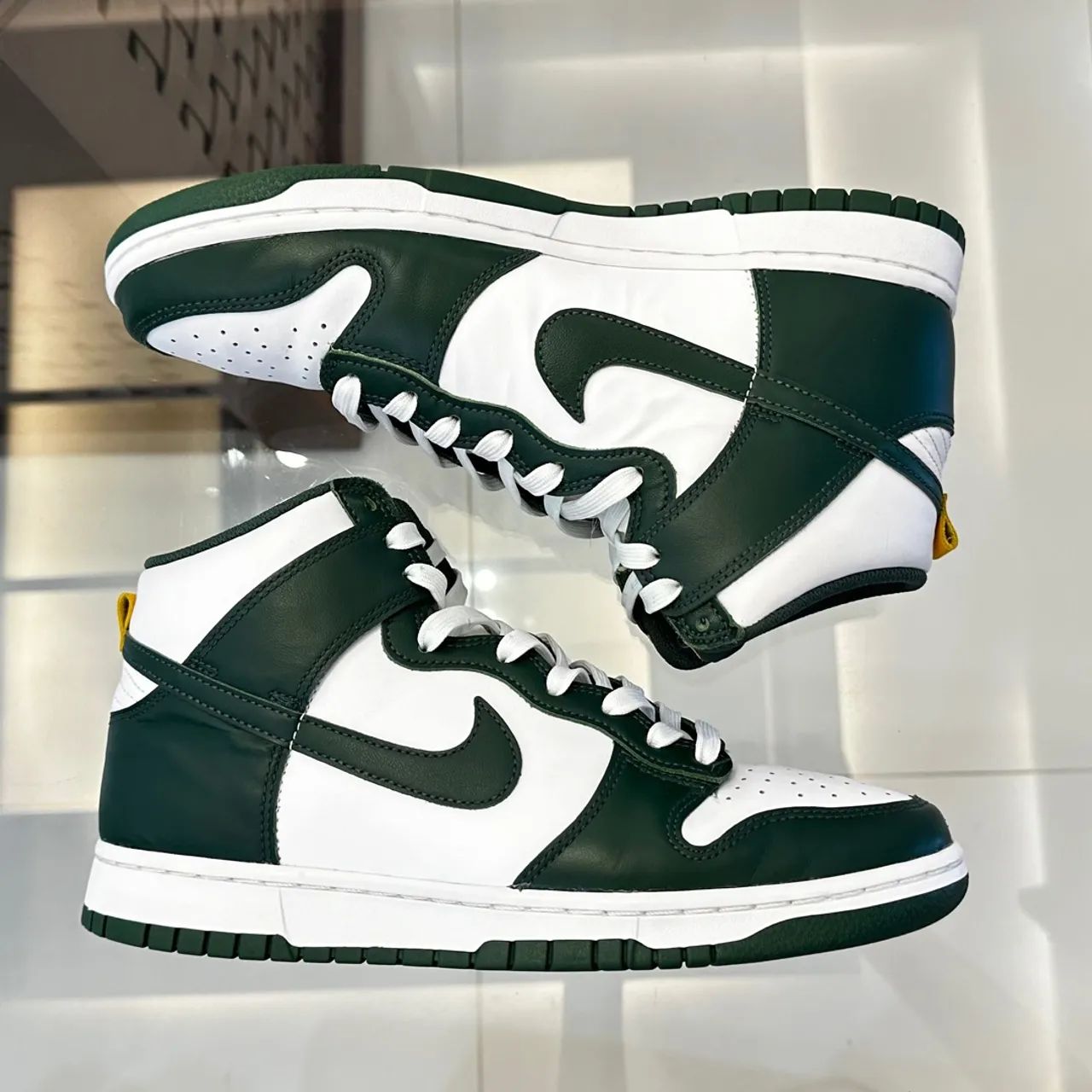 Tênis Nike Dunk High Noble Green Verde e Branco Original - Foto 2