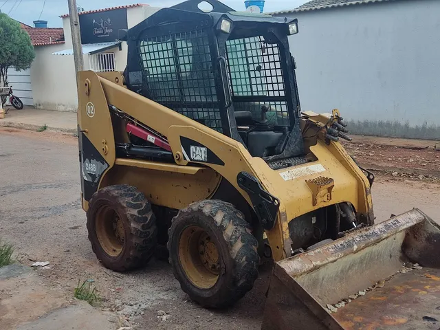 Mini-Carregadeira Caterpillar 236B3 - BH LOC - Maquinas de procedência e  tratamento diferenciado a seus clientes, desde 2011 atuando no mercado!!!!