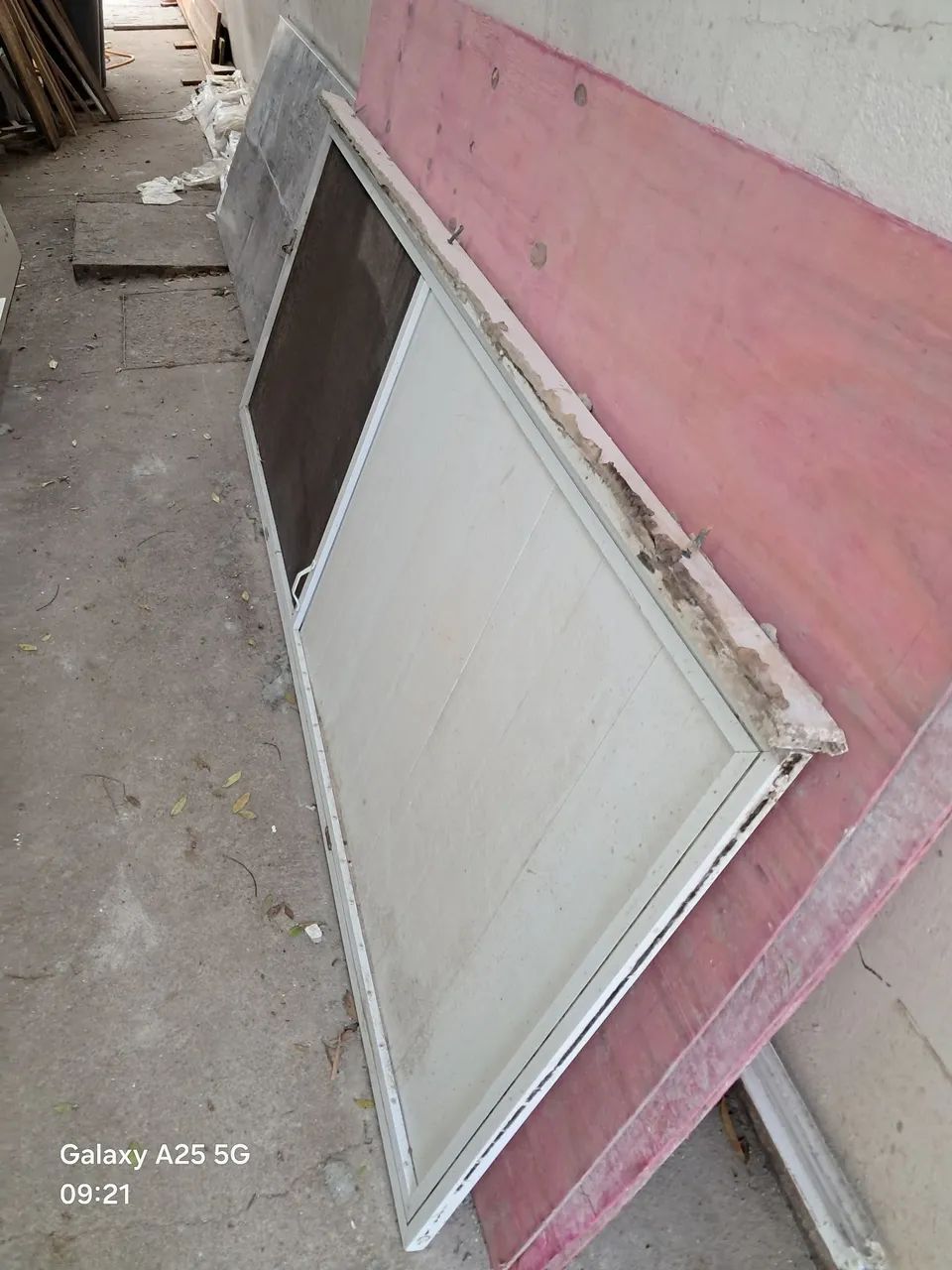Porta de aluminio com tela - Foto 2