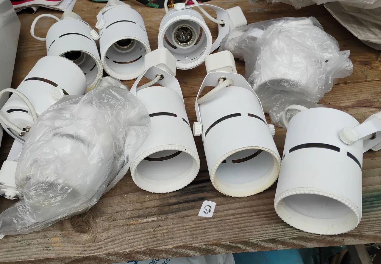 Bocal de lampadas cada, 64167707684739121