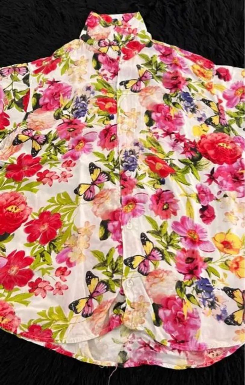 Camisetas de botão floral cada 40  - Foto 2