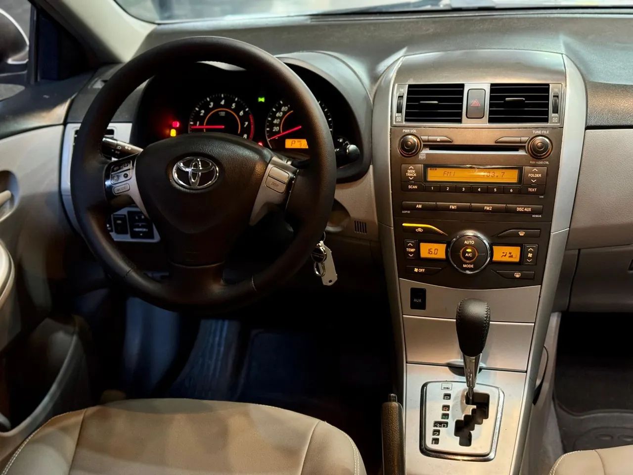 Toyota Corolla GLI 1.8 Flex 16V Aut. 2012 - Foto 12