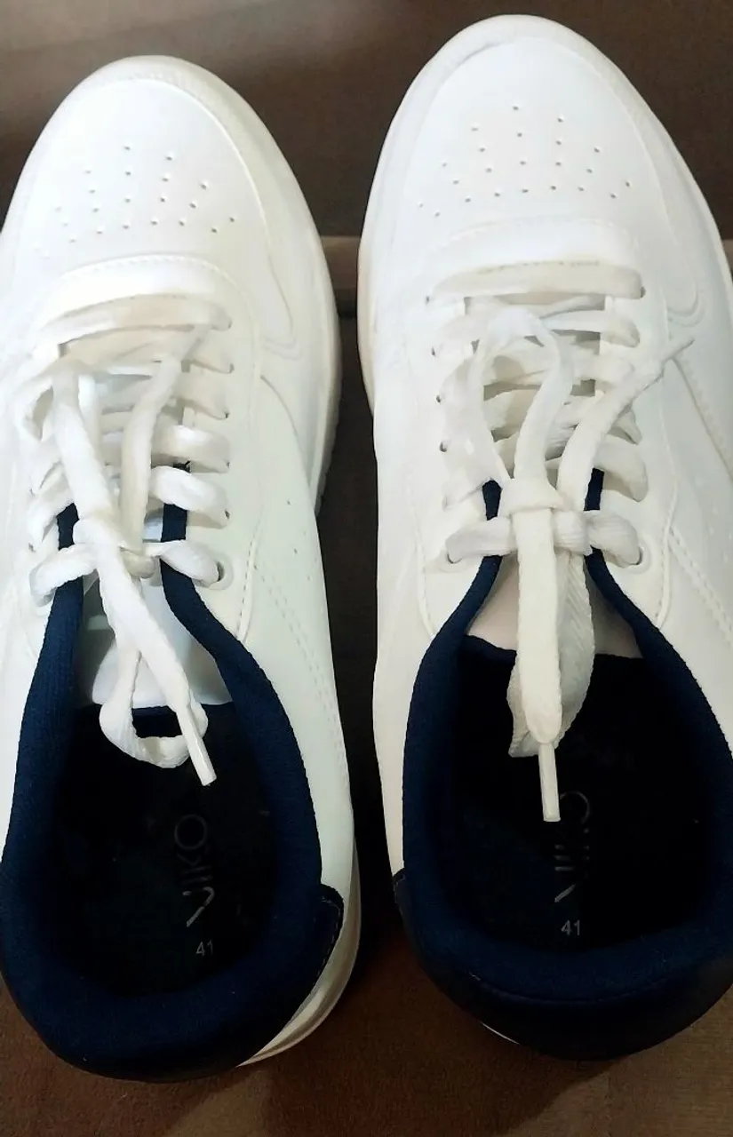 Tênis Branco Casual - Novo