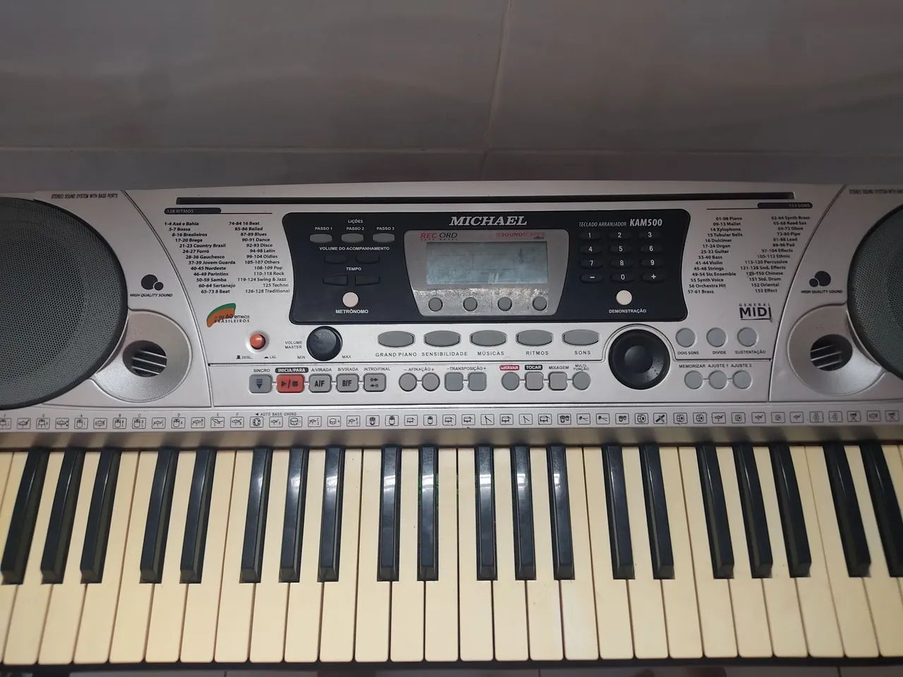 Michael Keyboard Teclado Michael KAM500 - 61 teclas - Instrumentos musicais - Nossa ...