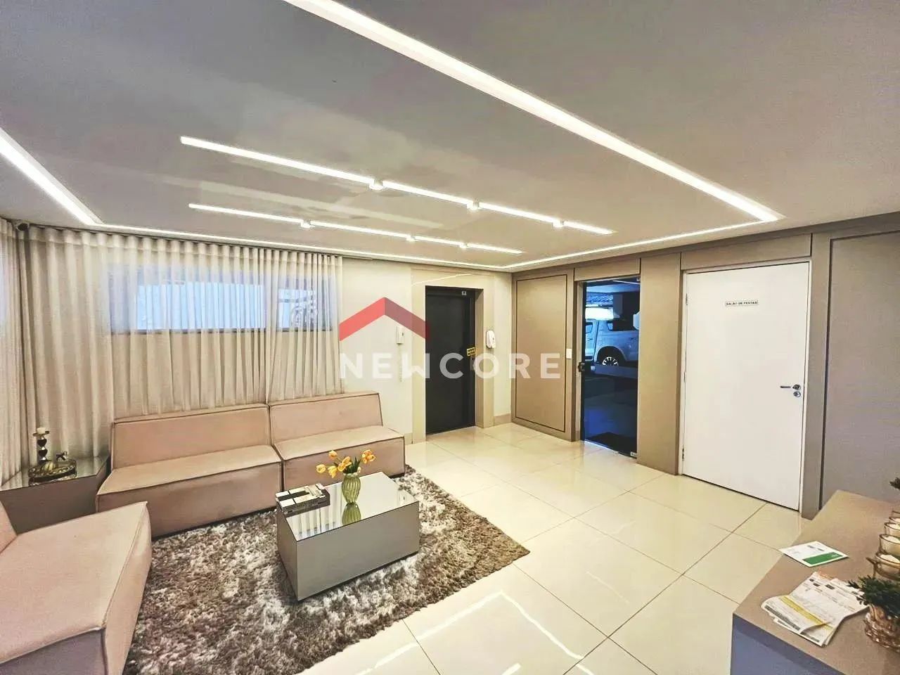 Apartamento em Avenida Paissandu - Zona 03 - Maringá/PR