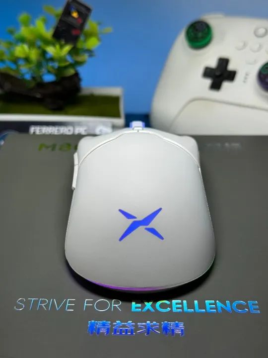 Mouse Gamer Delux M800 RGB Sem Fio PAW3395 + Feets de Vidro - Foto 4