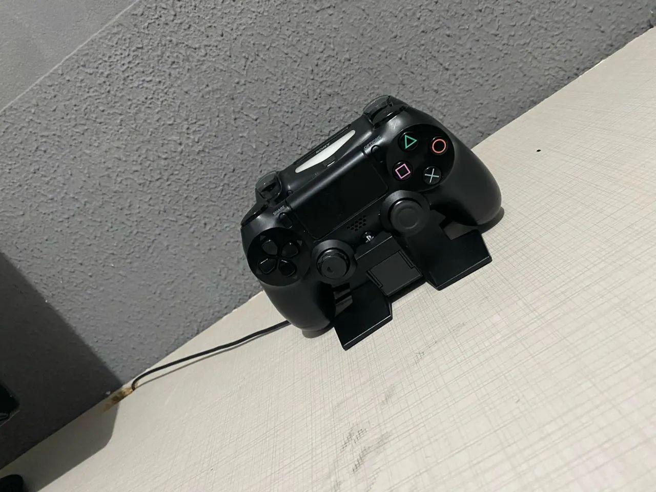 Playstation 4 500GB - 2 Controles - Novo - Foto 2