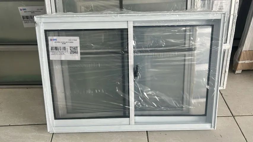 JANELA MINE ALUM BRANCO VD LISO leia a descrição 