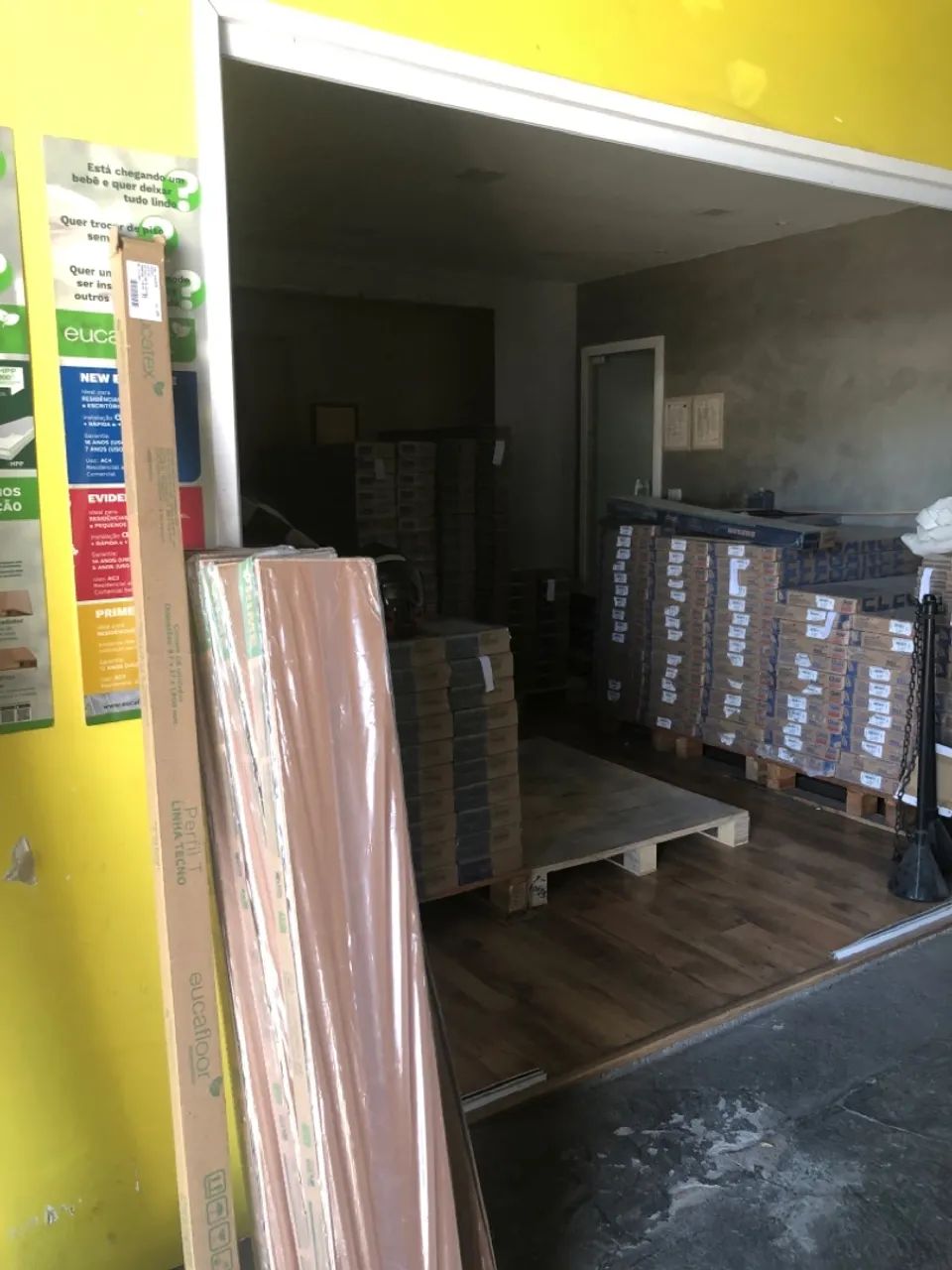 Piso Vinílico e Piso Laminado - Foto 3