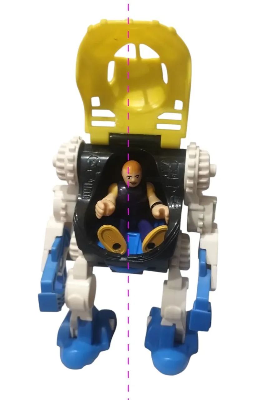 Boneco de ação em robô transformador