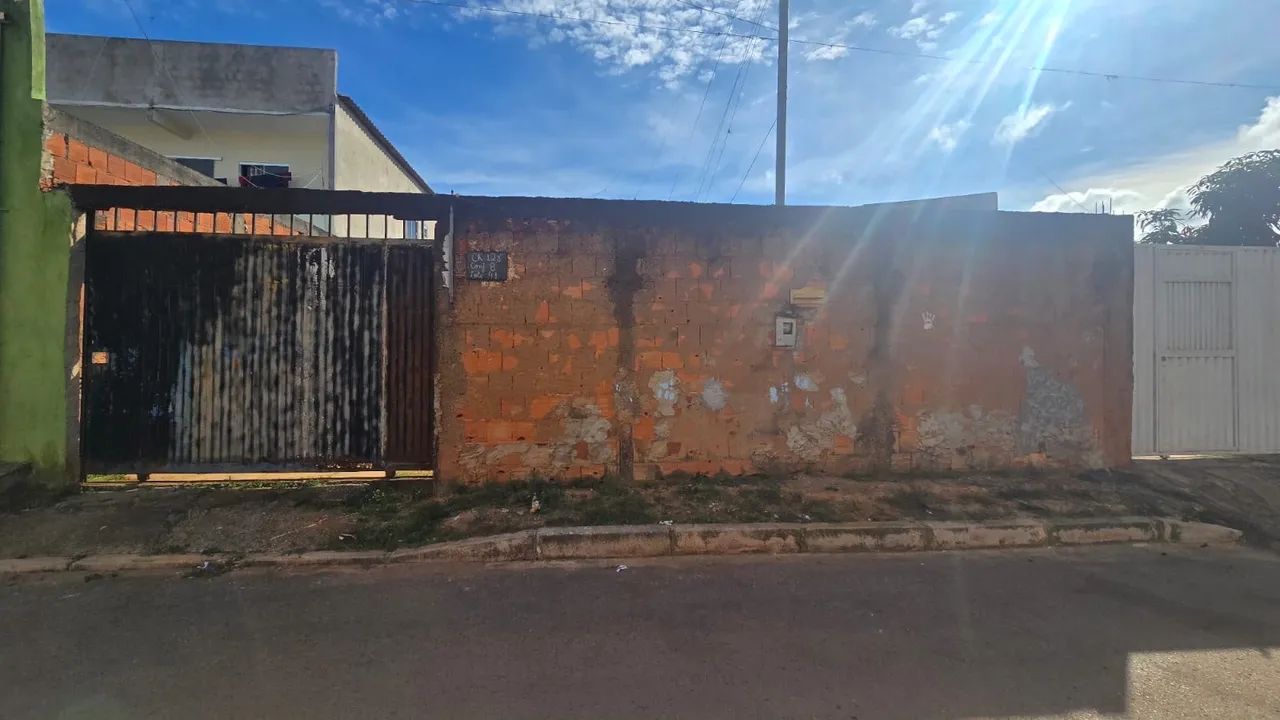 QNP 05 - Casa lote  250 m² - possui 2 moradias - 150 mil - Documento 100%.  - Foto 2