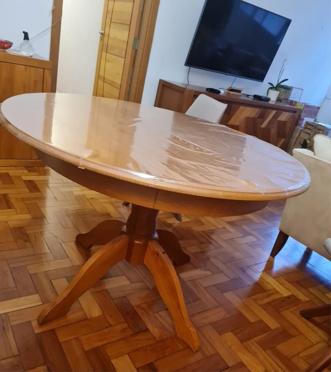 Mesa de madeira maciça