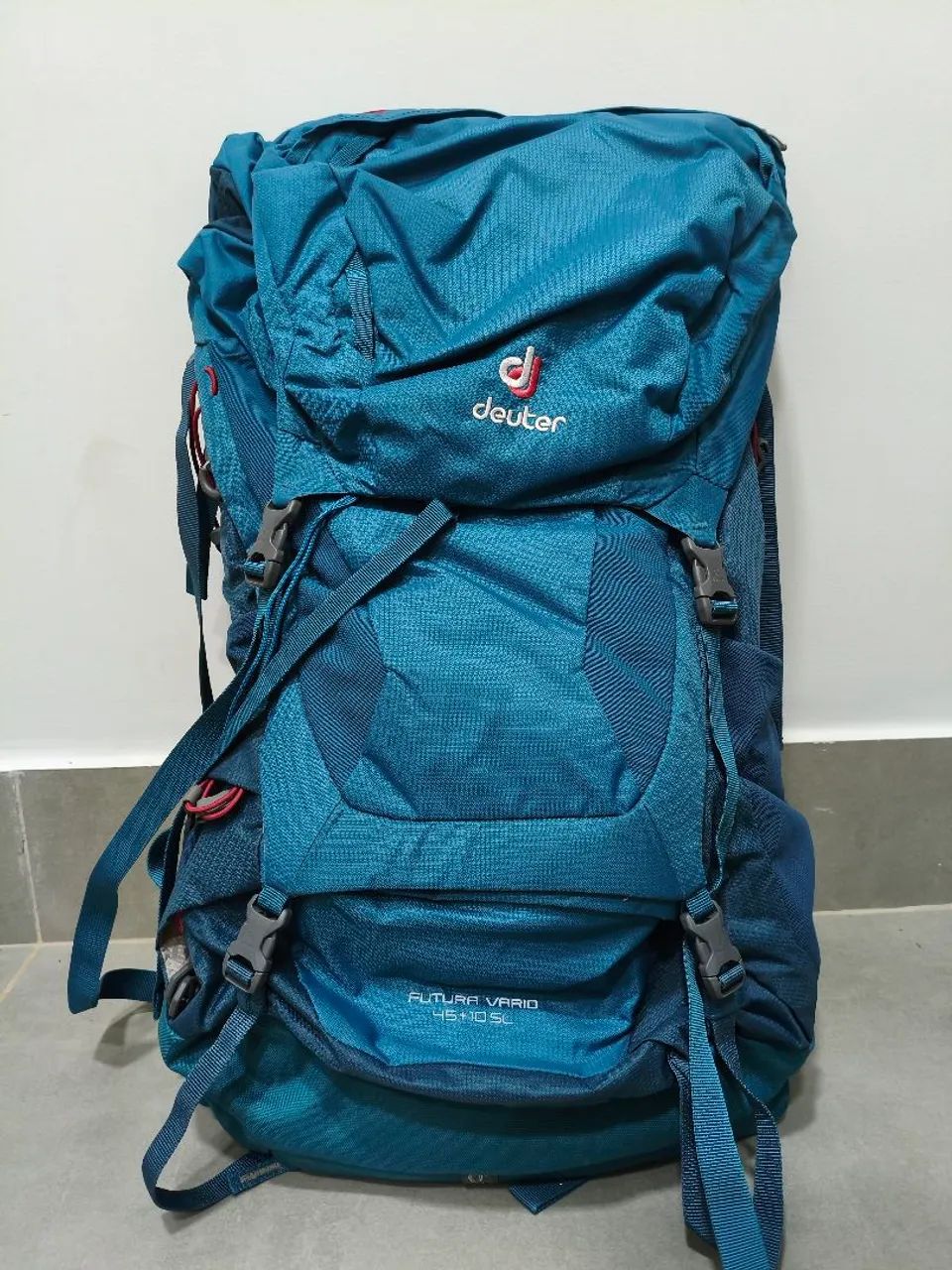 Mochila Deuter futura vario 45+10l SL