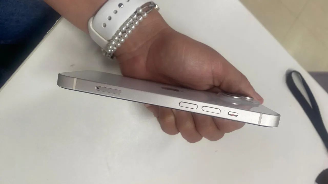 iPhone 14 branco 128 gigas - Foto 5