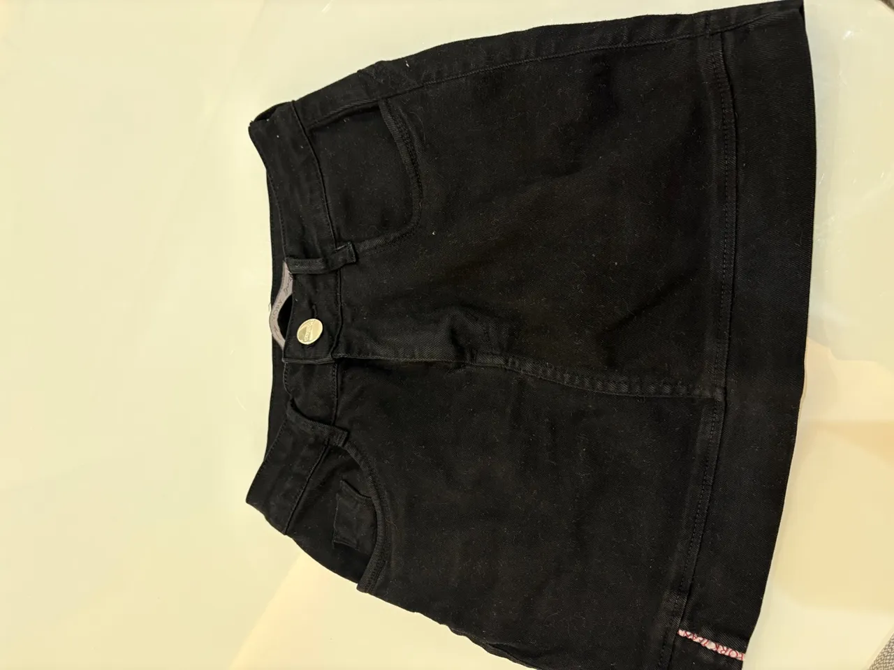 Saia Jeans Preta - Elegância e Conforto!
