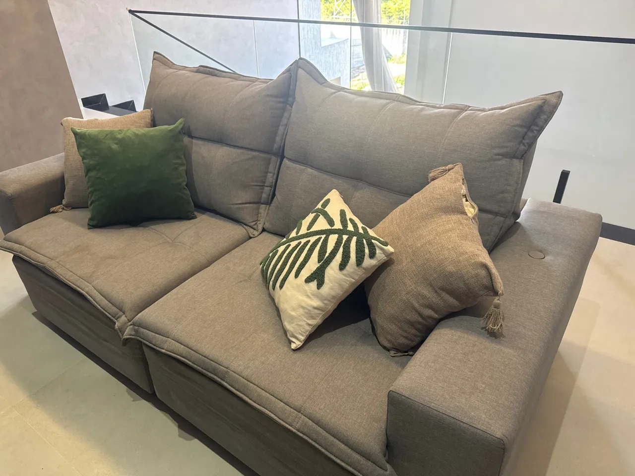 Sofá Modular Confortável e Moderno