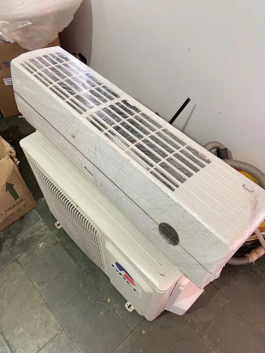 SPLIT GREE 9000 BTUS SEMI NOVO - Foto 6