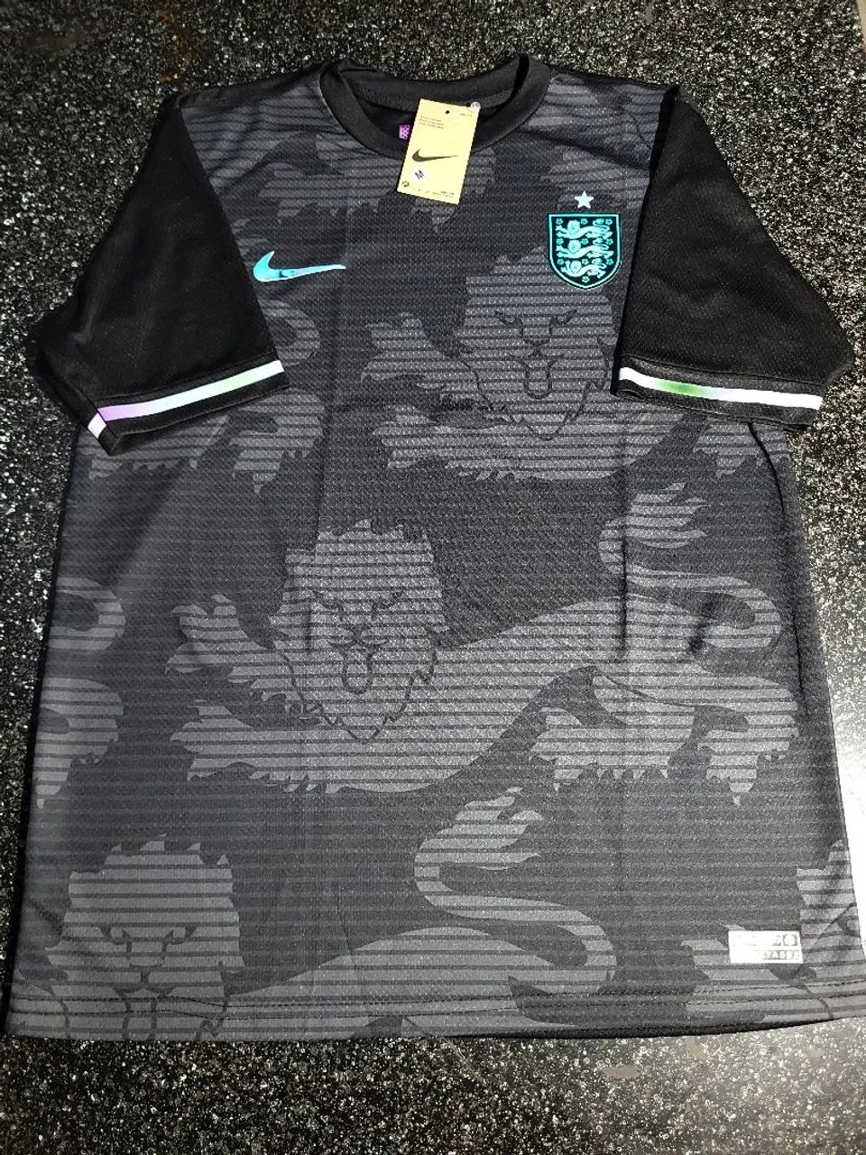 Camiseta Inglaterra Nike 2022 - M - Preta
