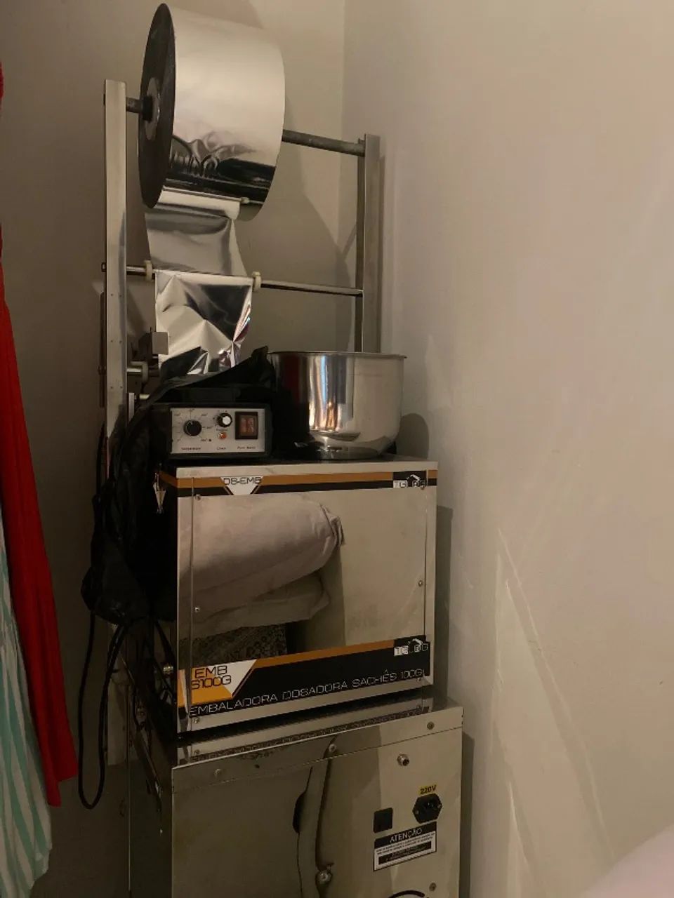 Máquina de fazer sachê automática e pesa junto - Foto 2