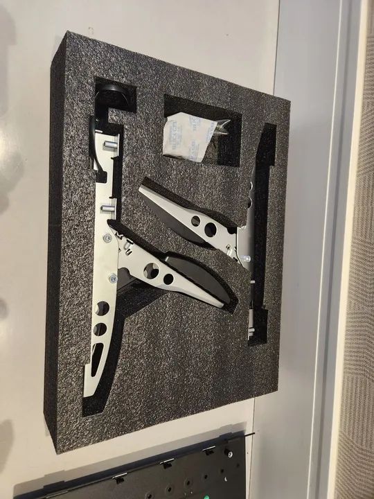 Fanatec CSL Pedals para Consoles e PC - Foto 5