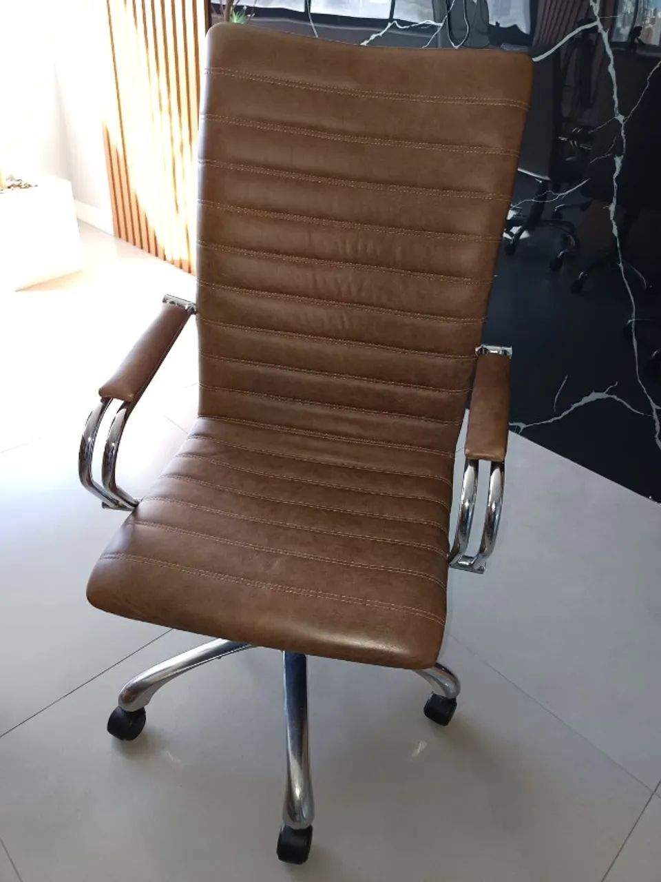 ? VENDO - Cadeira de Escritório 