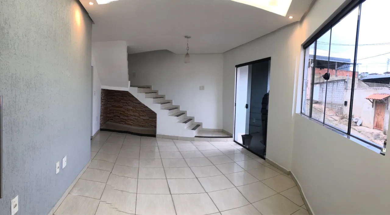 OPORTUNIDADE,casa duplex pronta para morar negociação direto com proprietário!