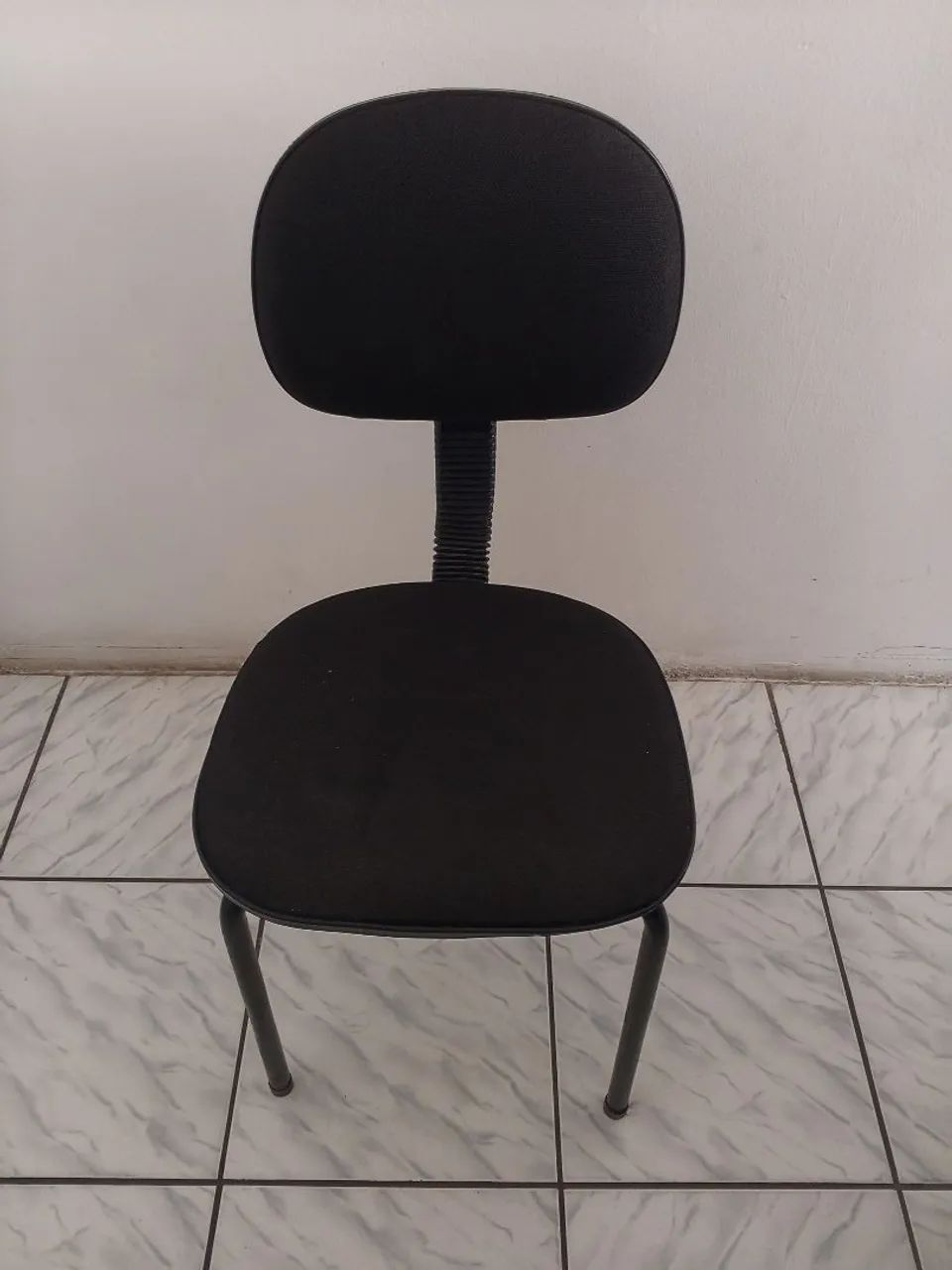 Cadeira de Escritório Preta Confortável - Foto 2