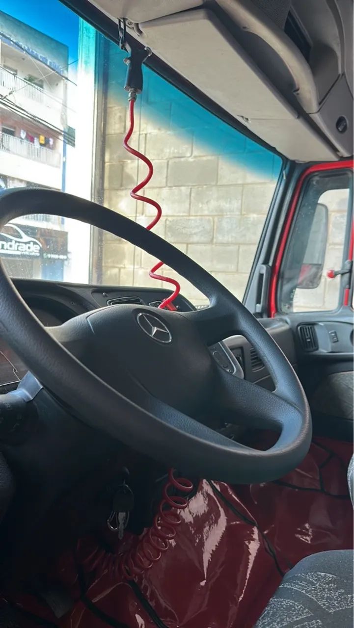 Atron 2324 ano 2016 pintura original de fábrica  - Foto 10