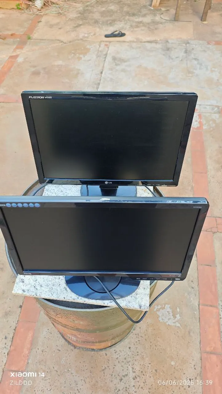 02 Monitores LG e Benq - Ótima condição