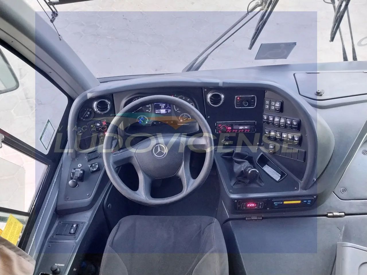 Marcopolo New Senior  - Foto 9