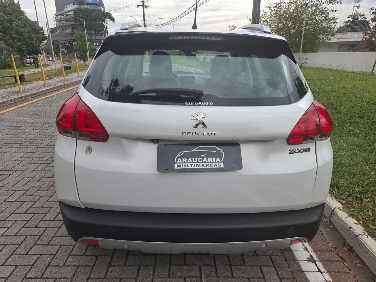 Peugeot grife 1.6 2017 automático  - Foto 4
