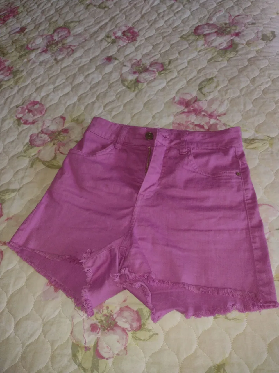 Short Jeans Feminino Rosa