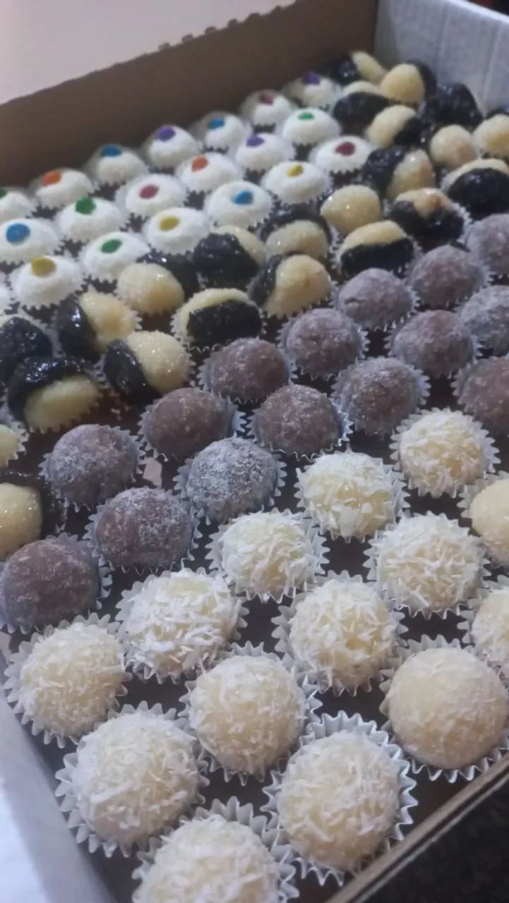 Docinhos, empadinhas e torta de pão sob encomenda.  - Foto 3