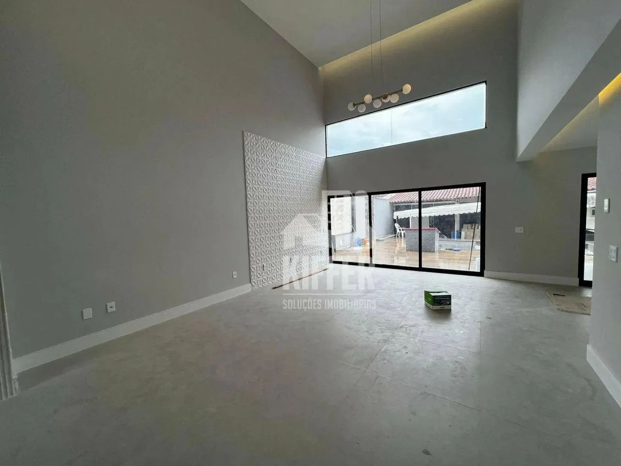 Casa Duplex em Itaipu | 4 Quartos, 3 Suítes e Piscina com Hidromassagem - Foto 2