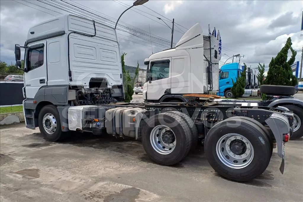 MERCEDES-BENZ AXOR 2544 LS 6X2, ANO 2019/2019 - Foto 4