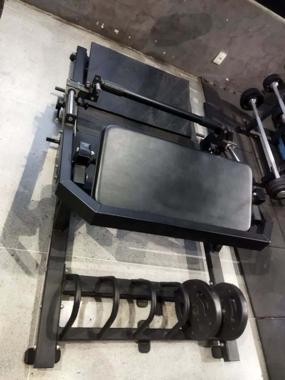 Máquina de Elevação Pélvica COLISEU Semi nova - ENTREGA GRÁTIS  - Foto 5