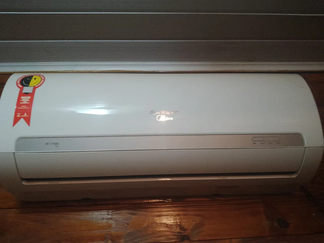 Ar Condicionado Springer Midea 9000 BTUs quente e frio