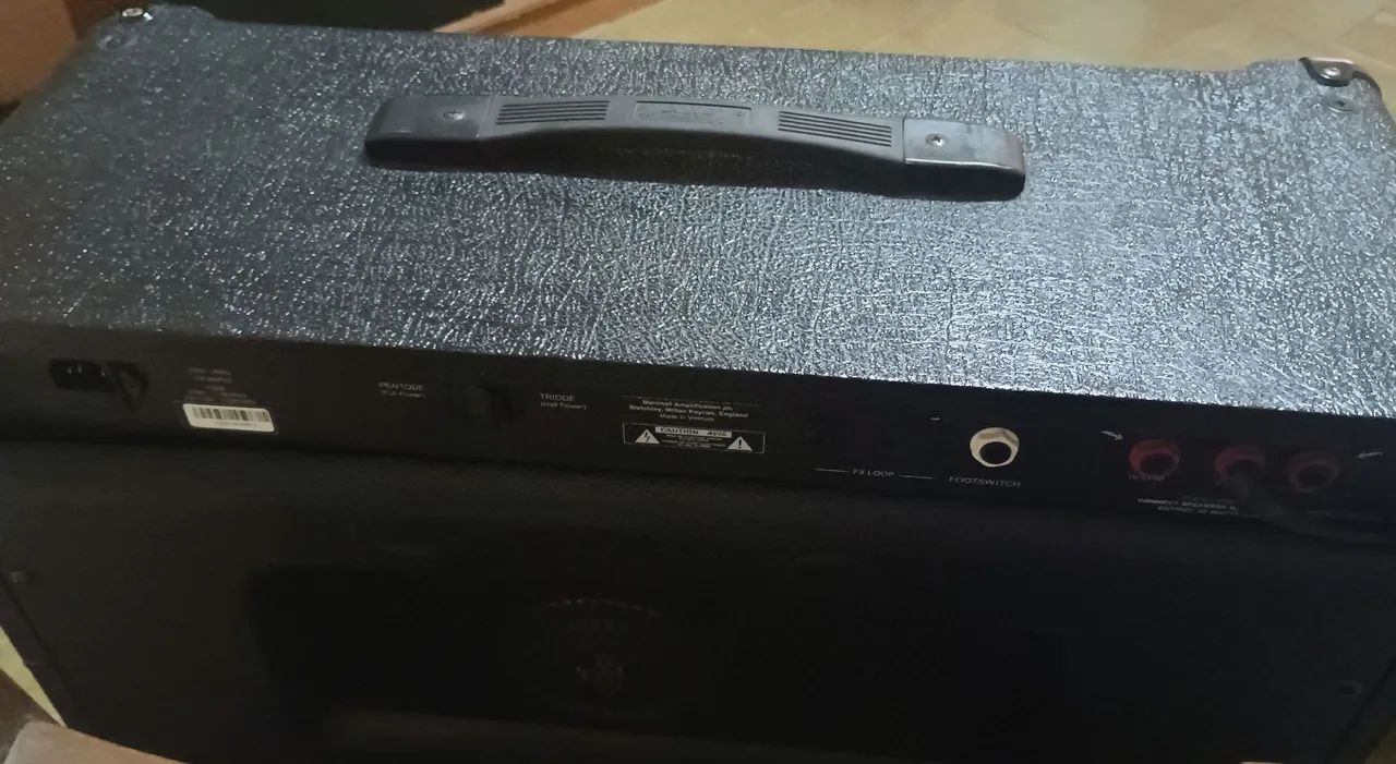 Amplificador Marshall DSL 40C - Foto 4