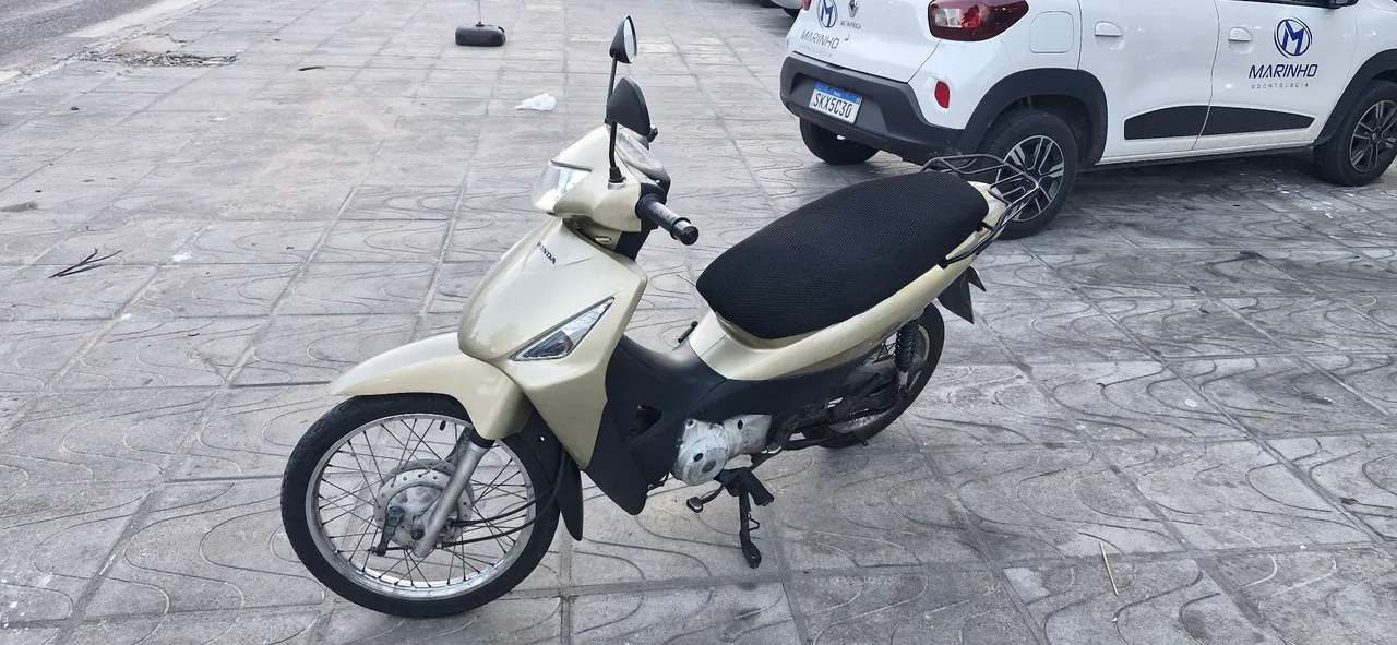 HONDA BIZ ES 125 ano 2010